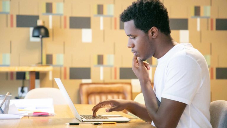 Read more about the article What Are The Easiest Tech Skills To Learn For Beginners?