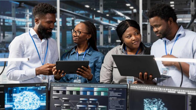 Read more about the article Why Most People Quit Tech Courses and How to Stay Consistent